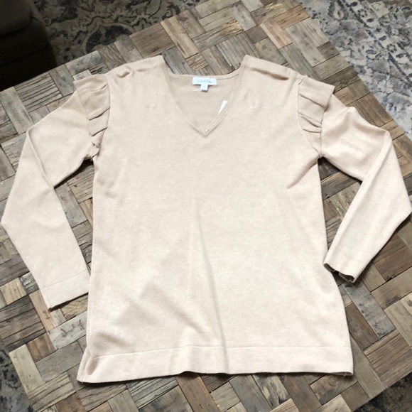 Calvin Klein Vneck tan sweater - Picture 1 of 6